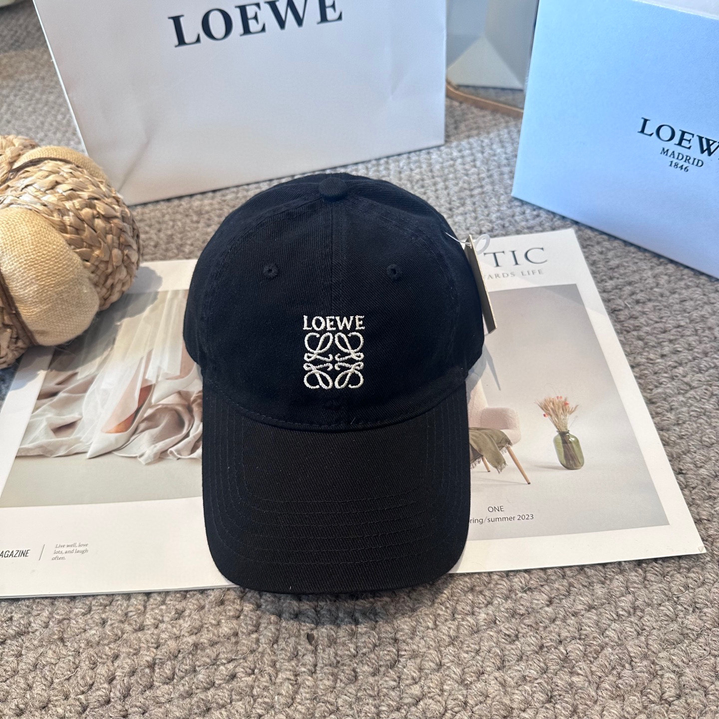 Loewe hat