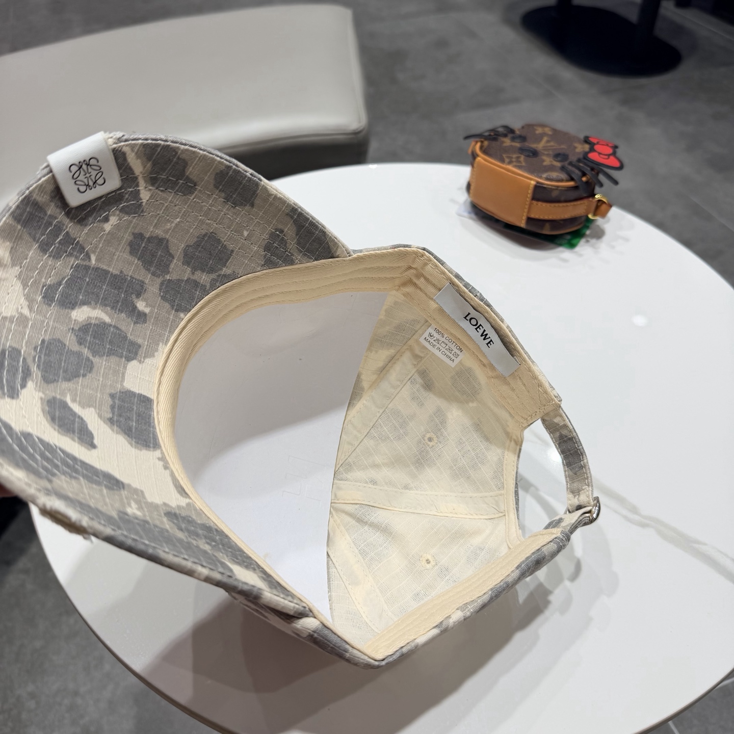Loewe hat