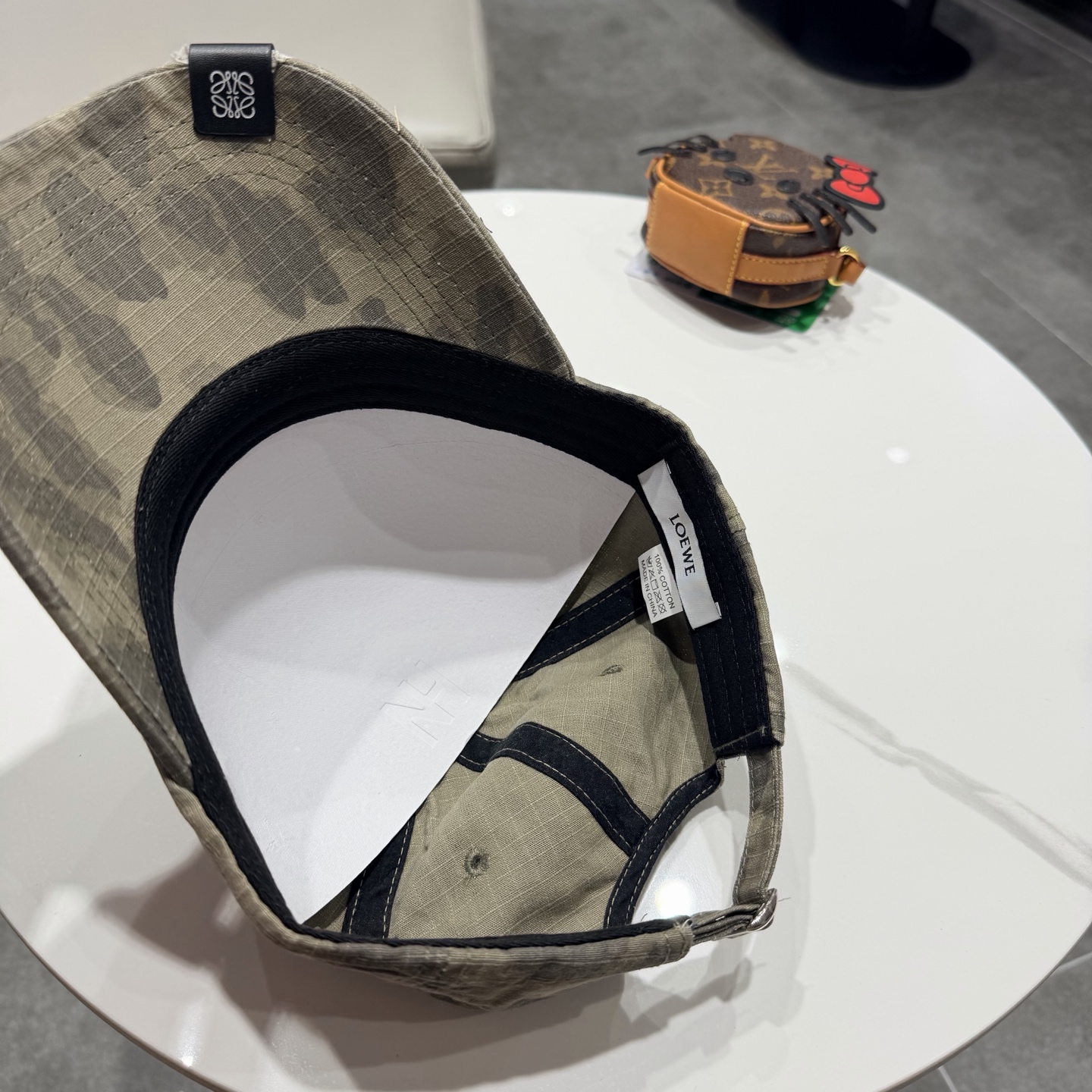 Loewe hat