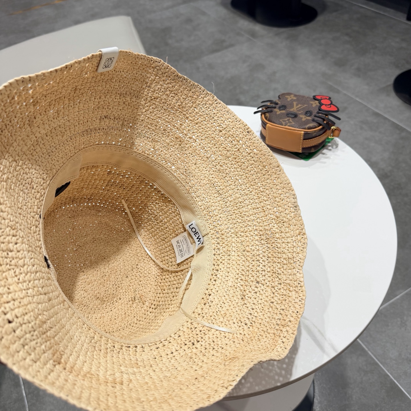 Loewe hat