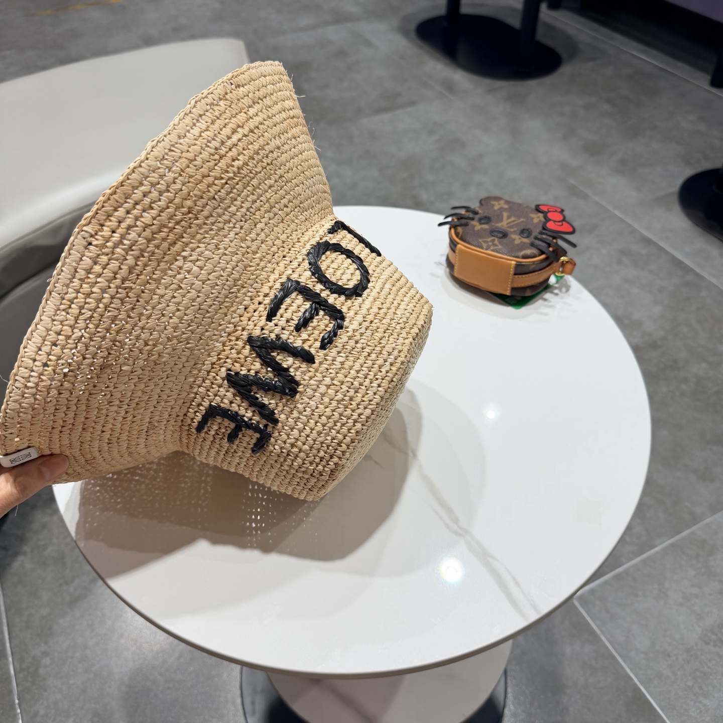 Loewe hat