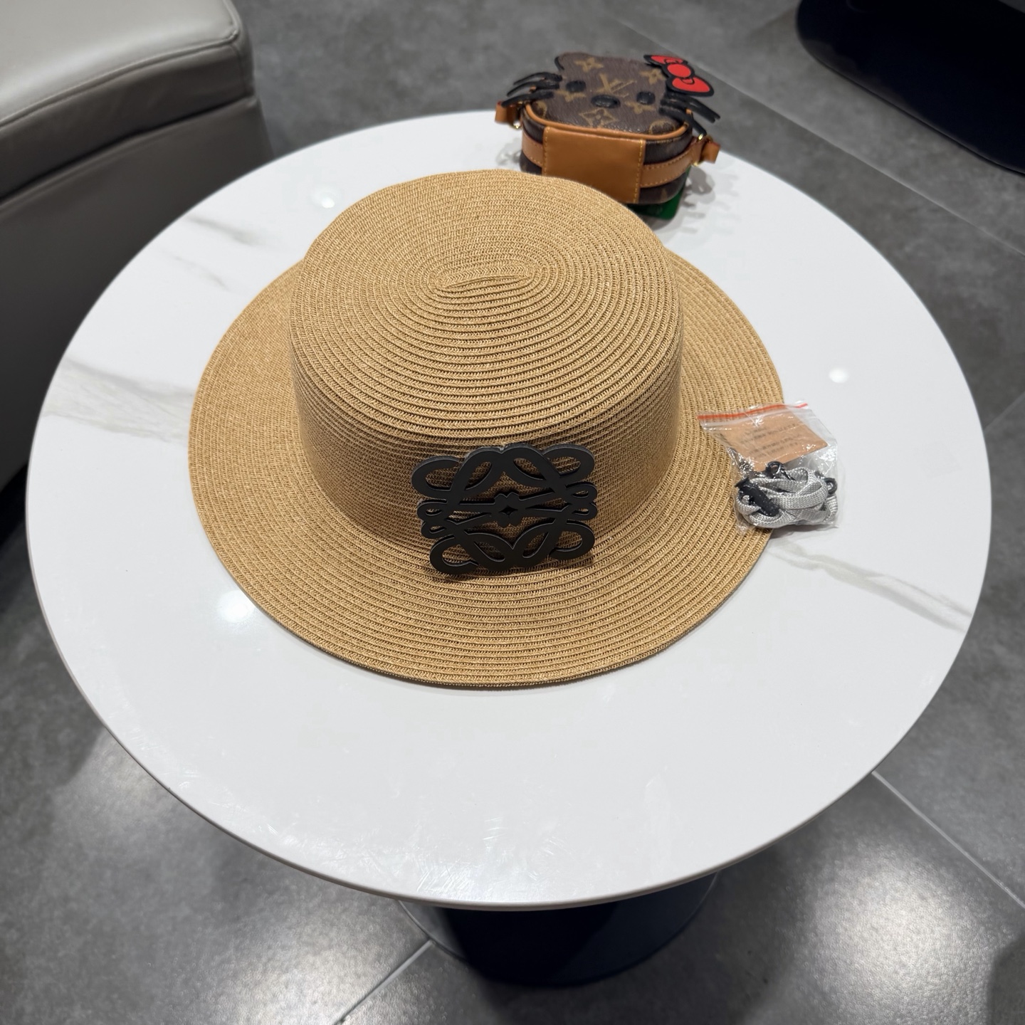 Loewe hat
