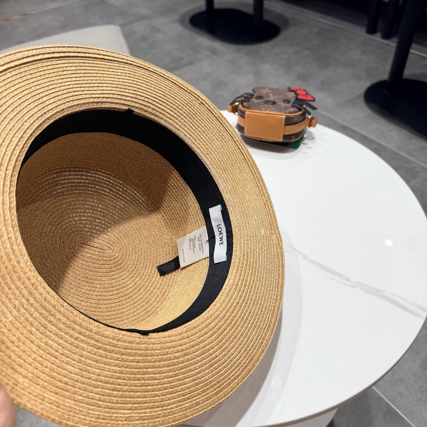 Loewe hat
