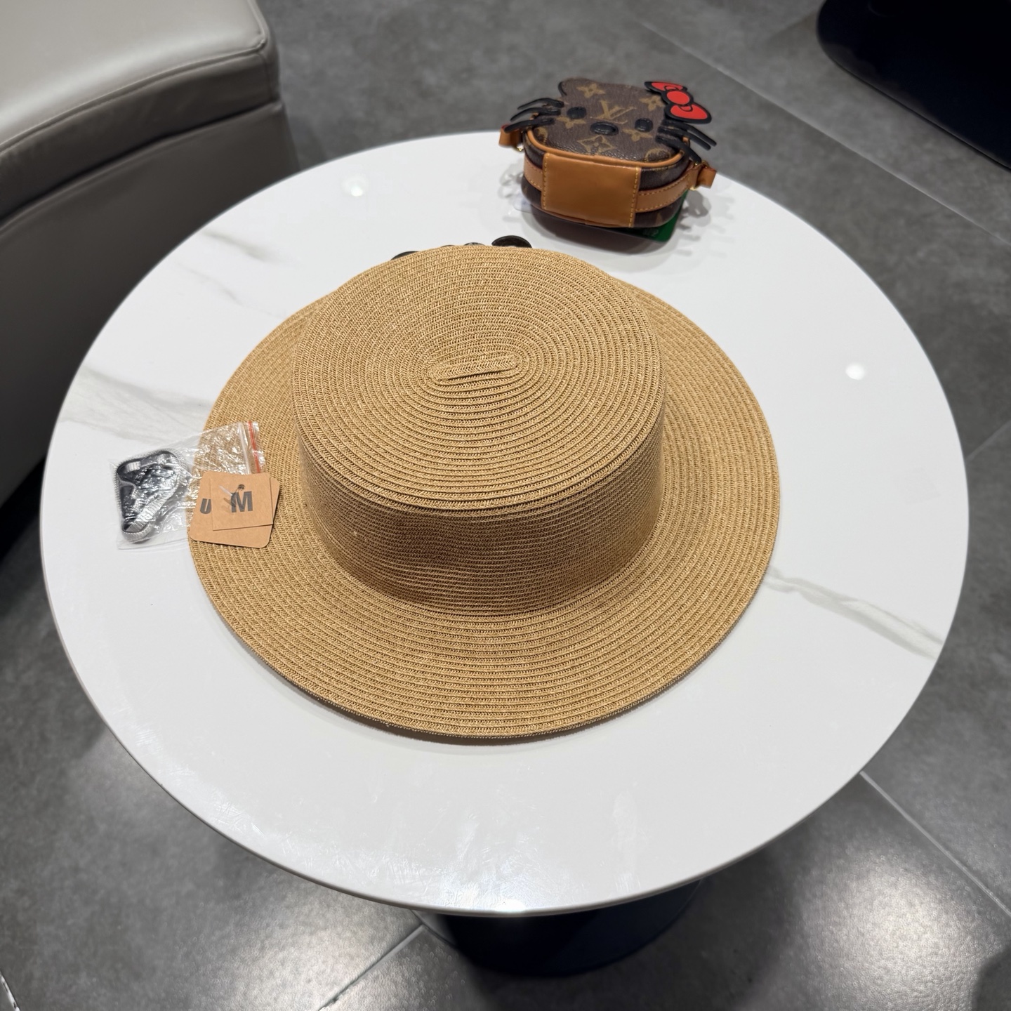 Loewe hat