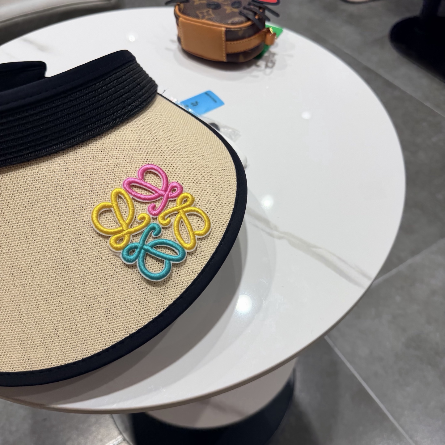 Loewe hat