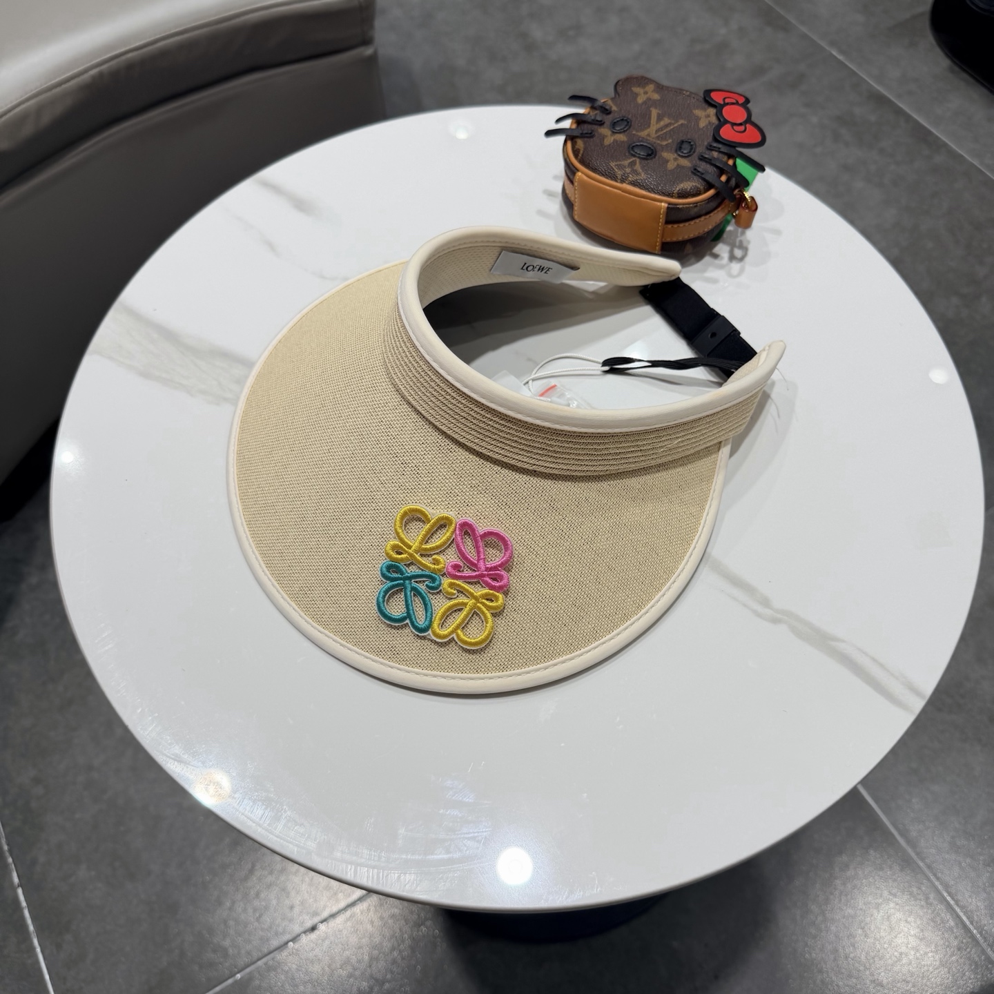 Loewe hat