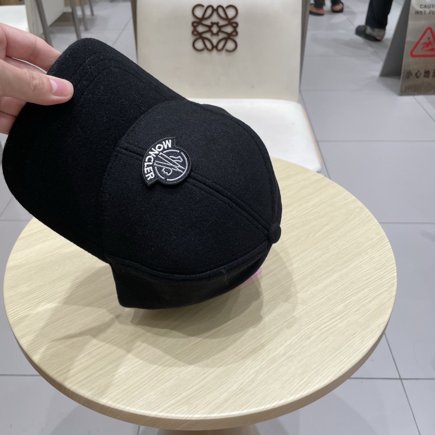 Moncler hat