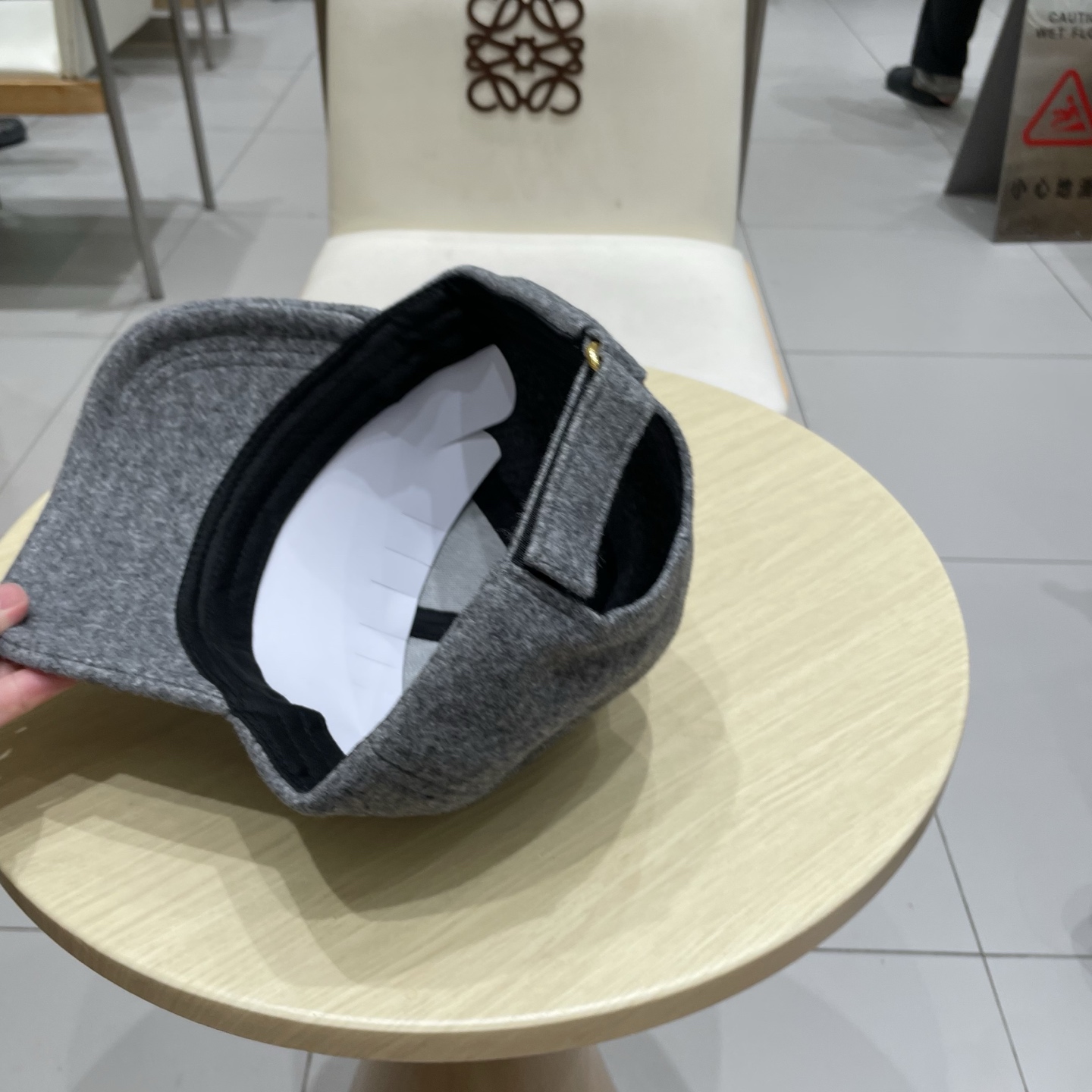 Moncler hat