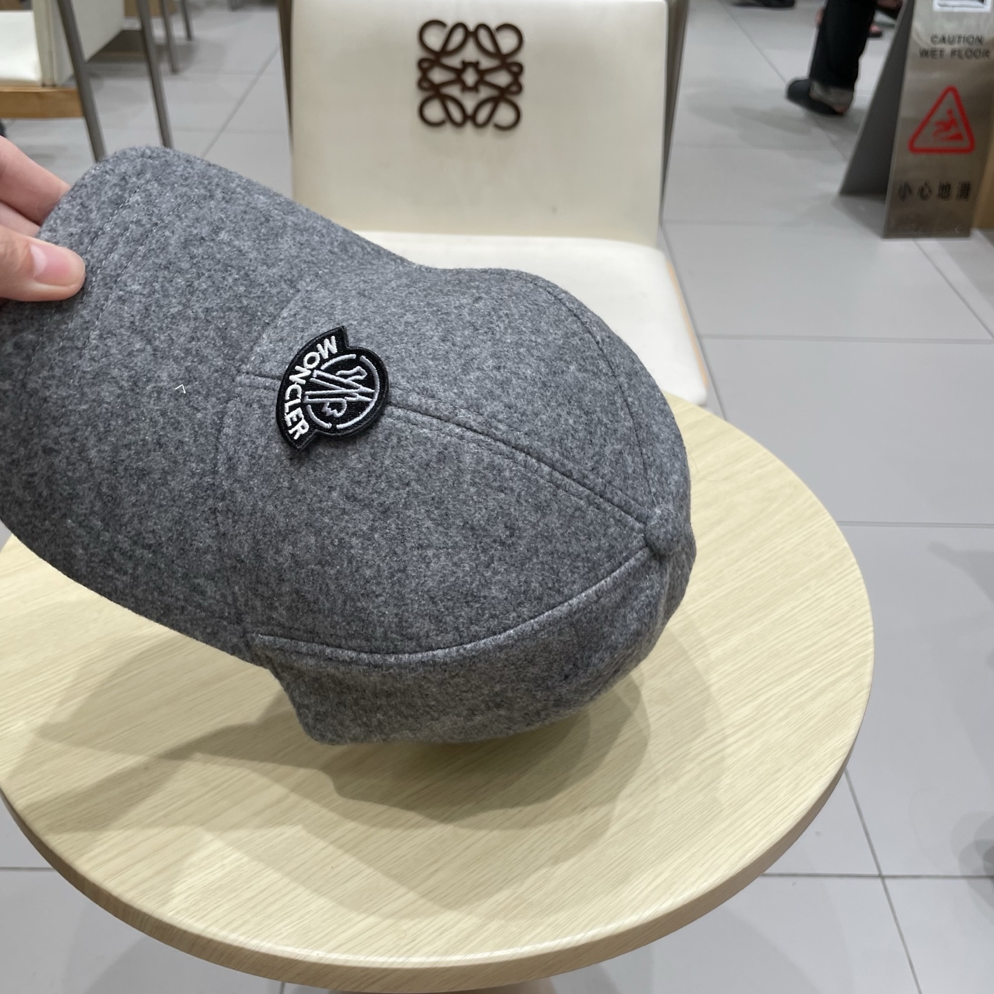 Moncler hat