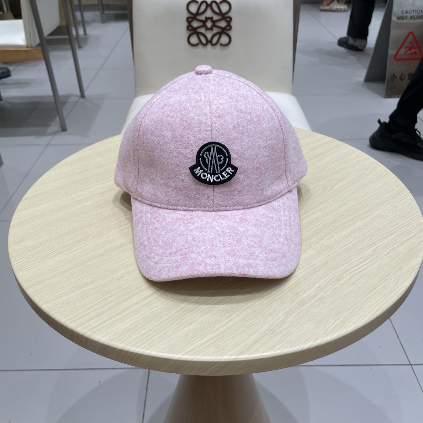 Moncler hat
