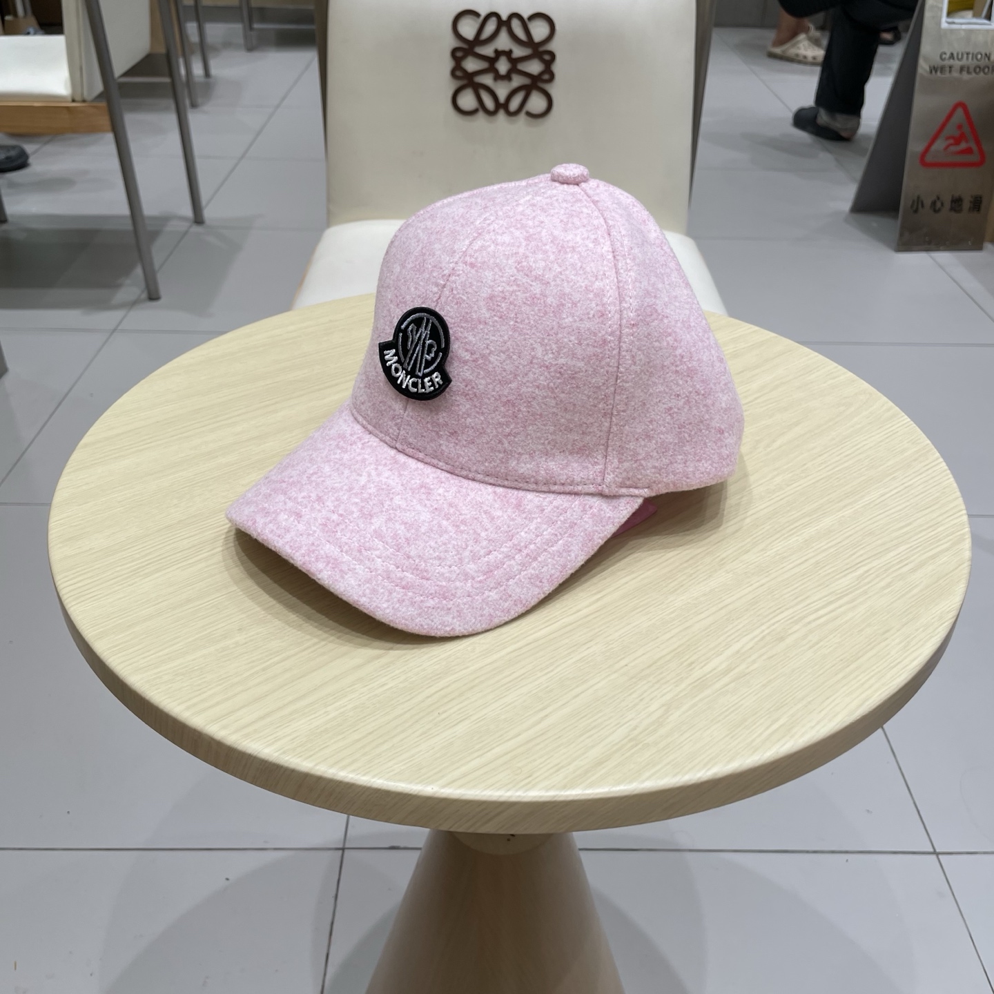 Moncler hat