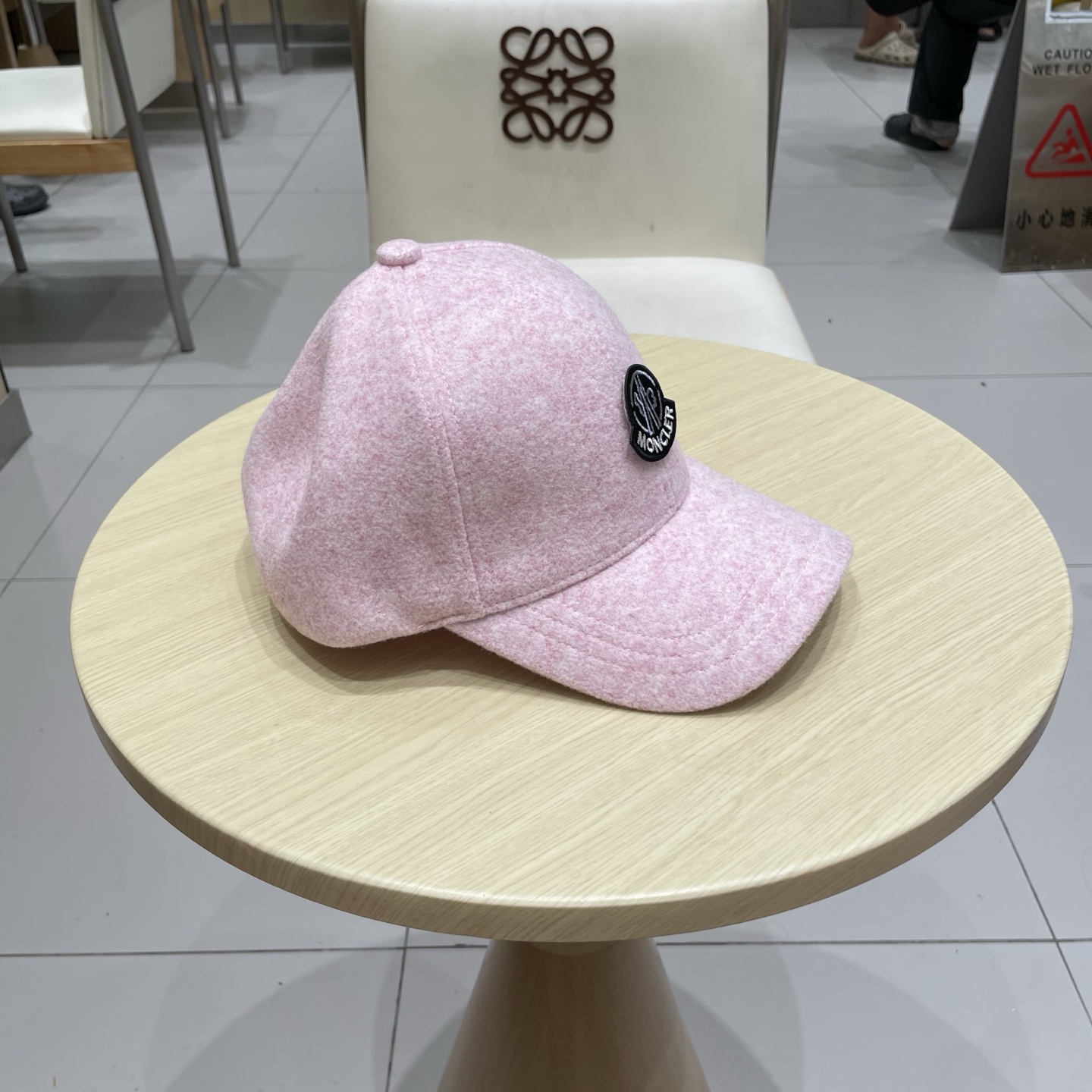 Moncler hat