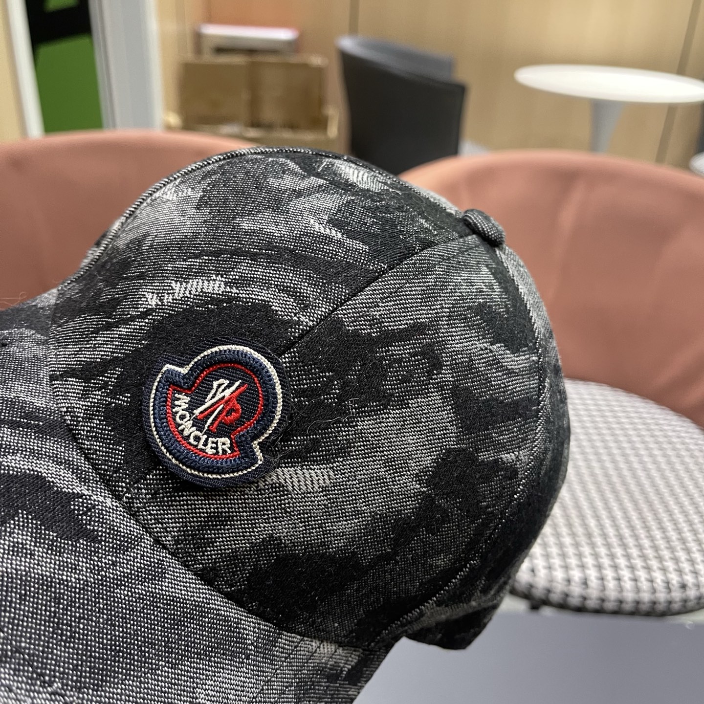 Moncler hat