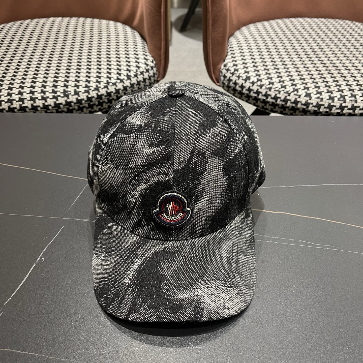 Moncler hat