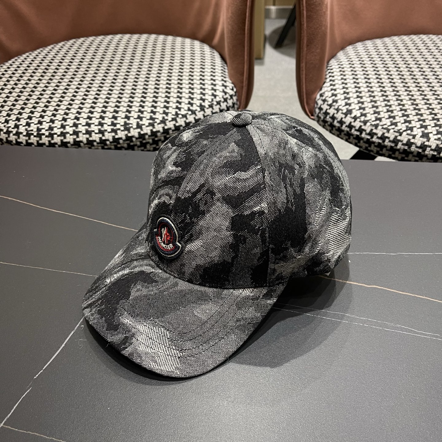 Moncler hat
