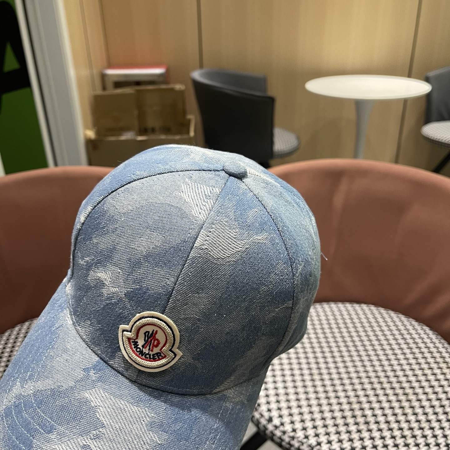 Moncler hat