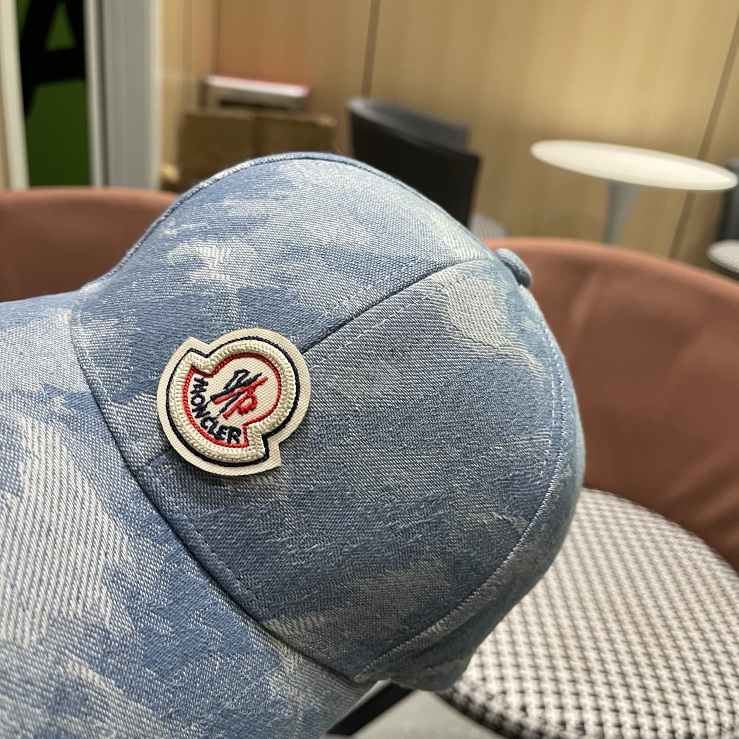 Moncler hat