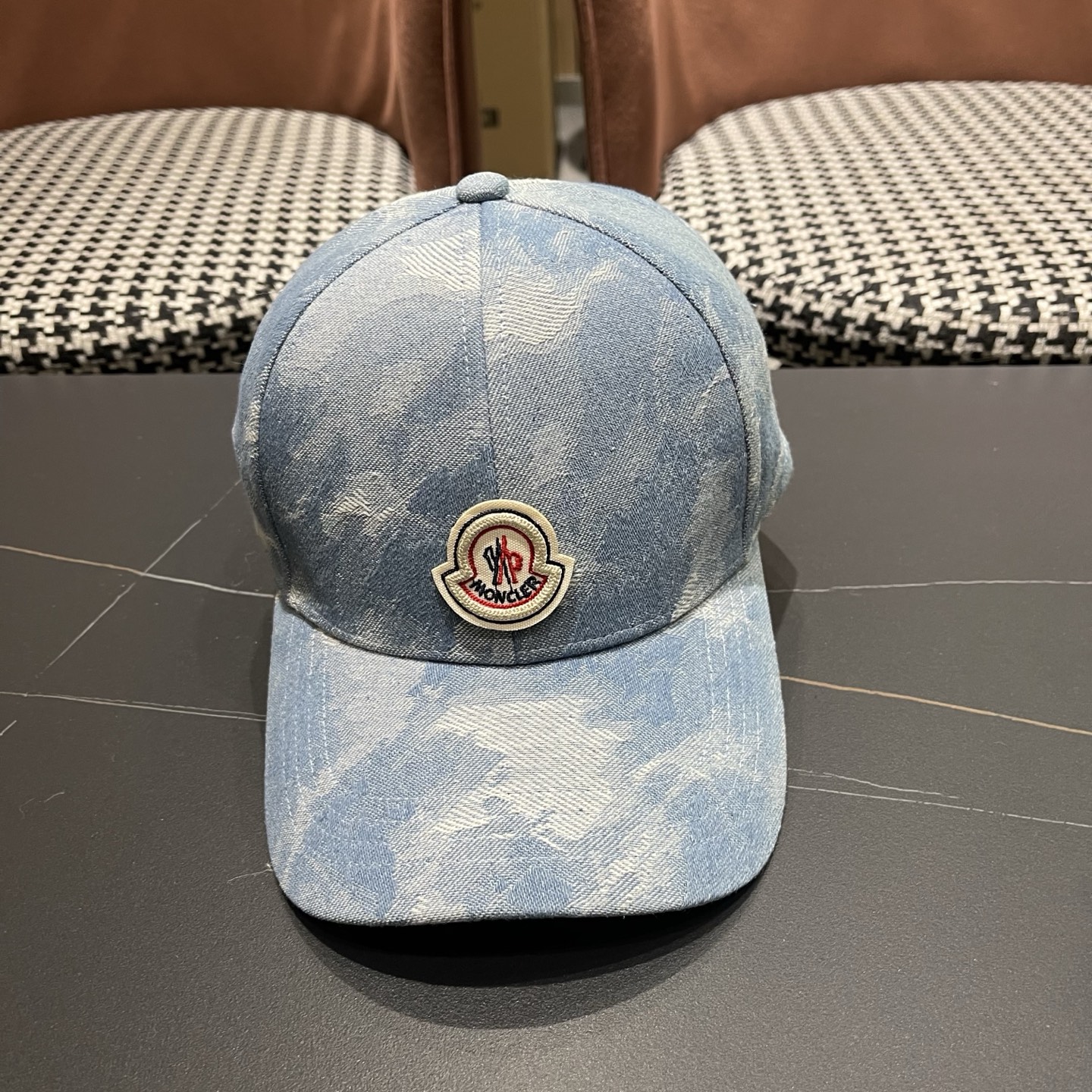 Moncler hat