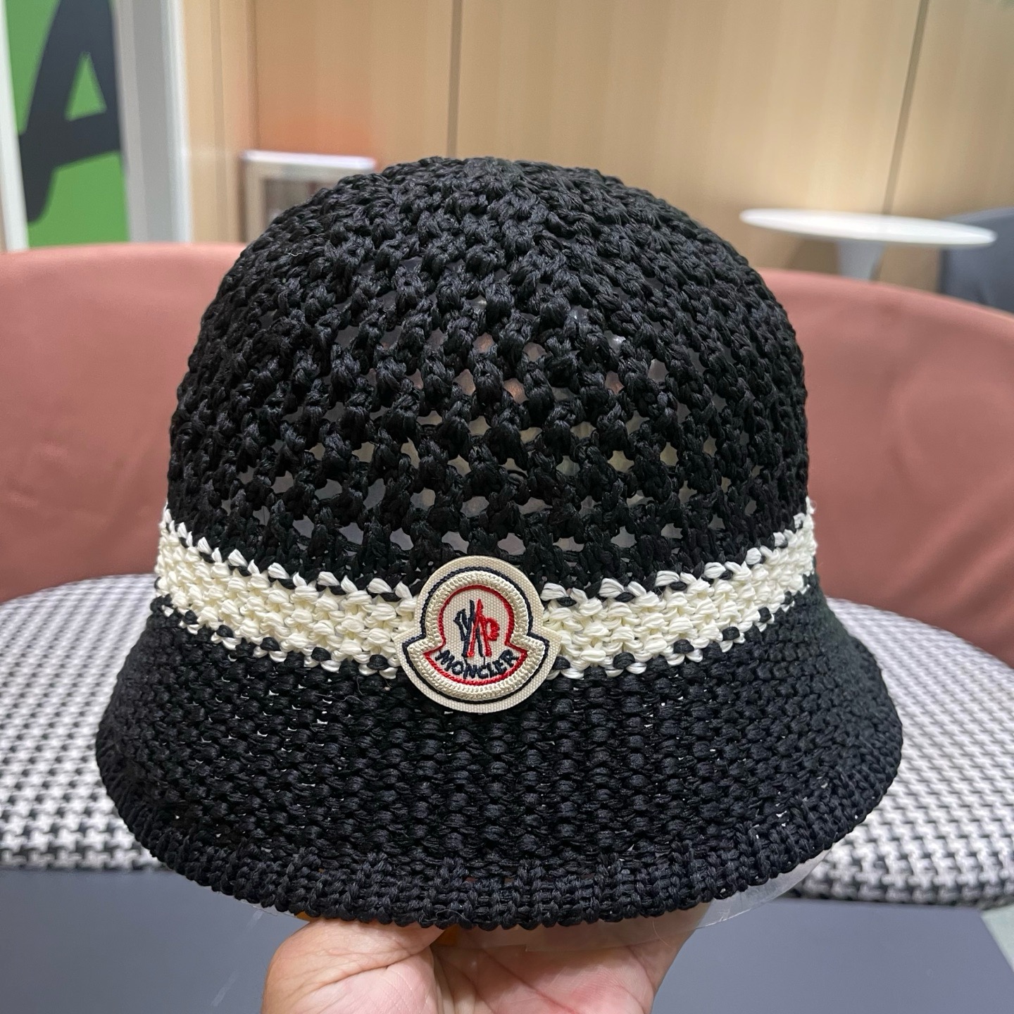 Moncler hat