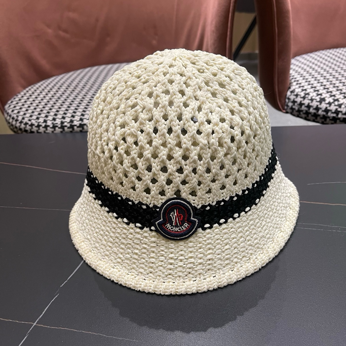 Moncler hat