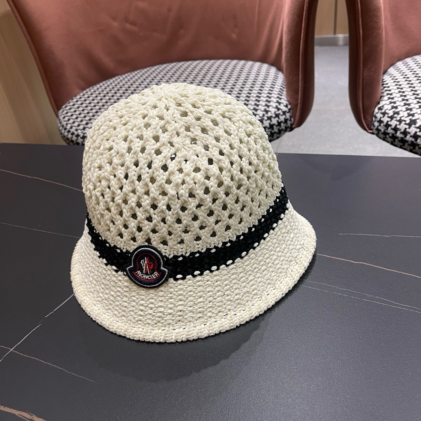 Moncler hat