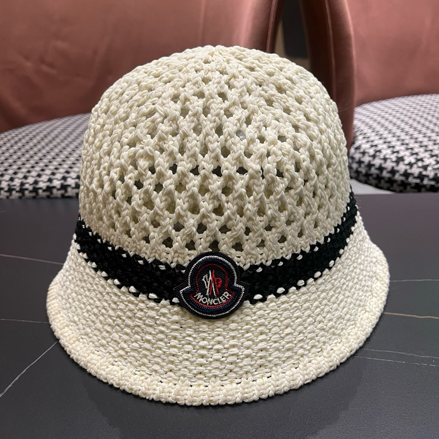 Moncler hat