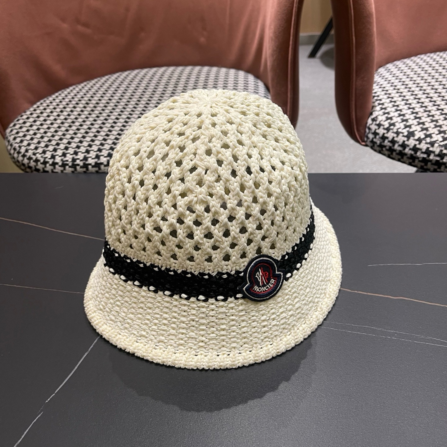 Moncler hat