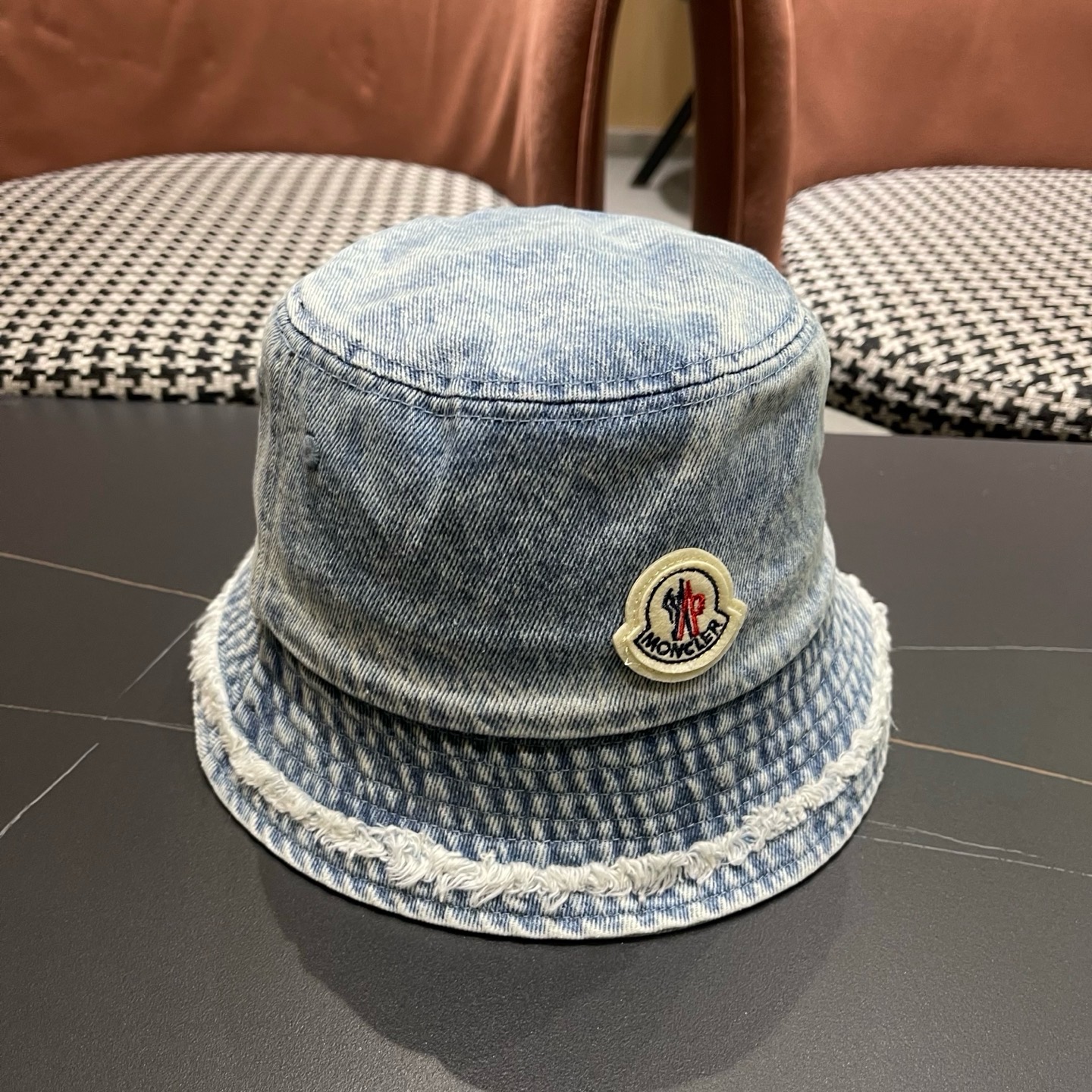 Moncler hat