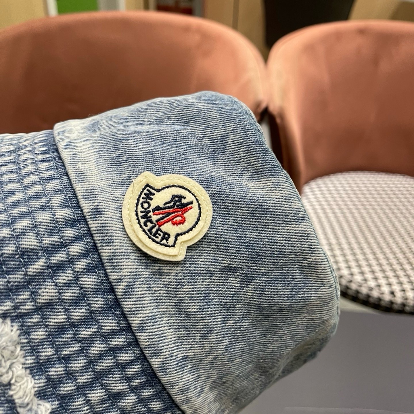 Moncler hat