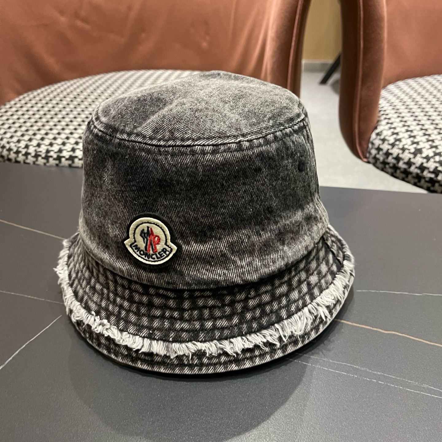 Moncler hat