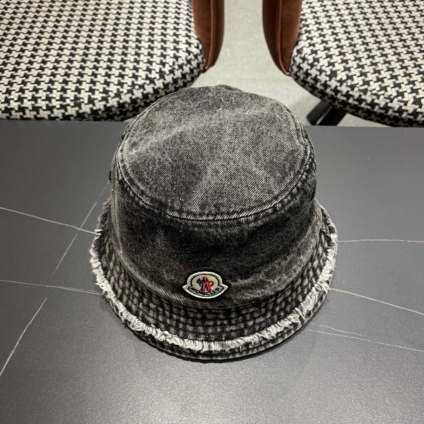 Moncler hat