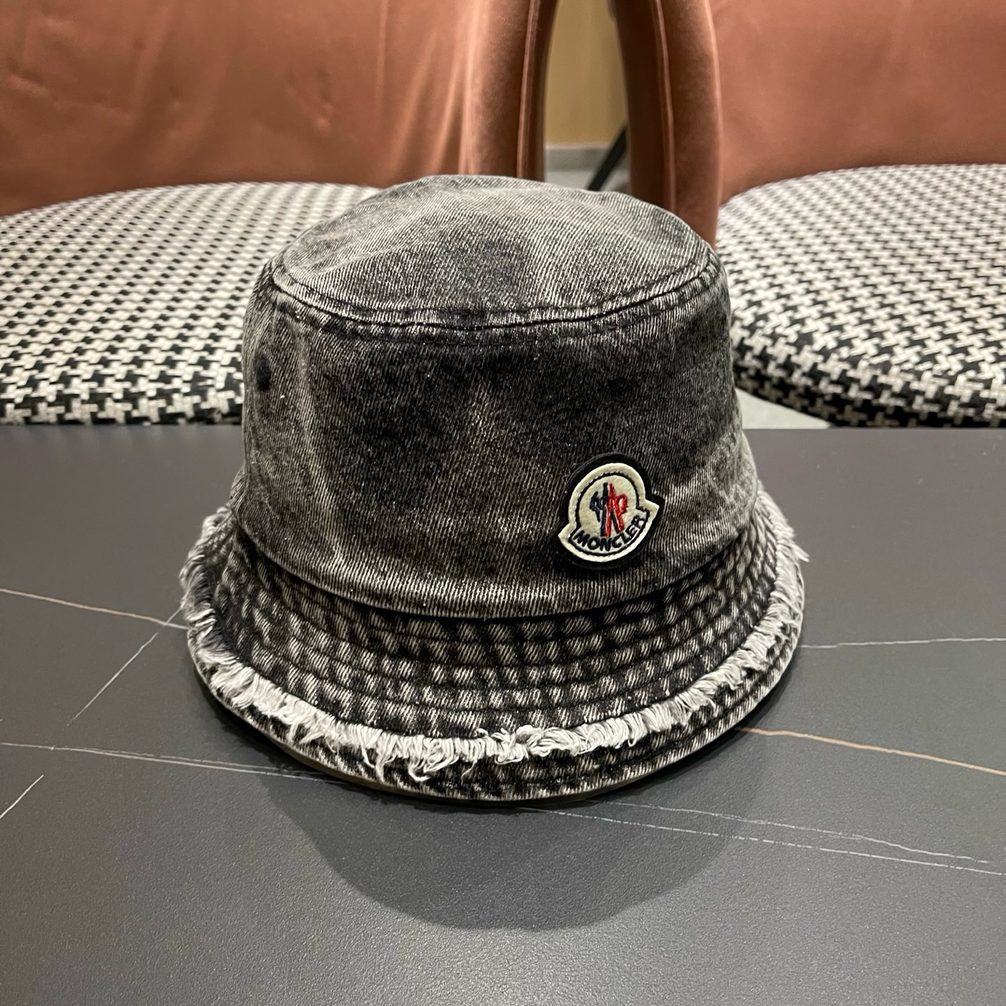 Moncler hat