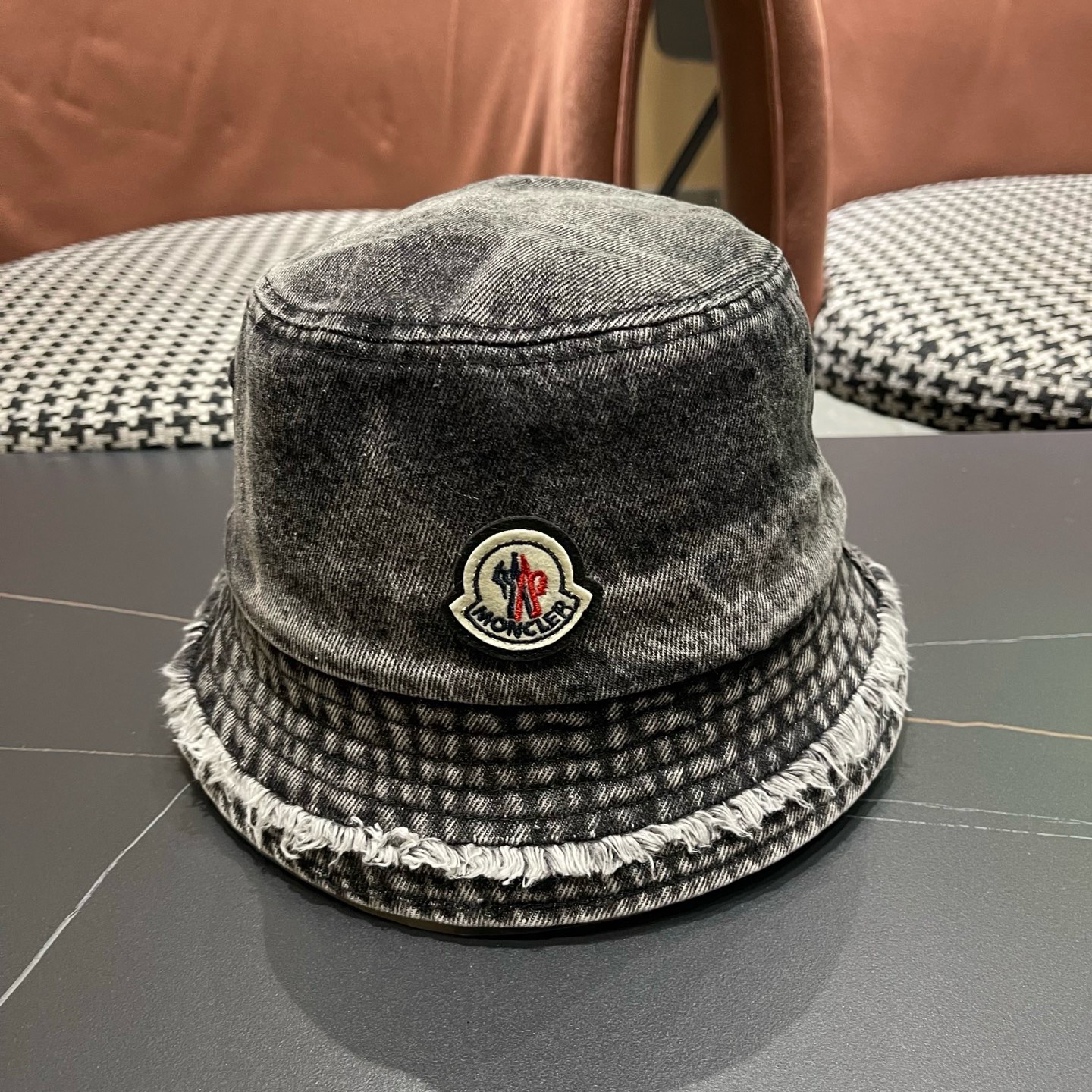 Moncler hat