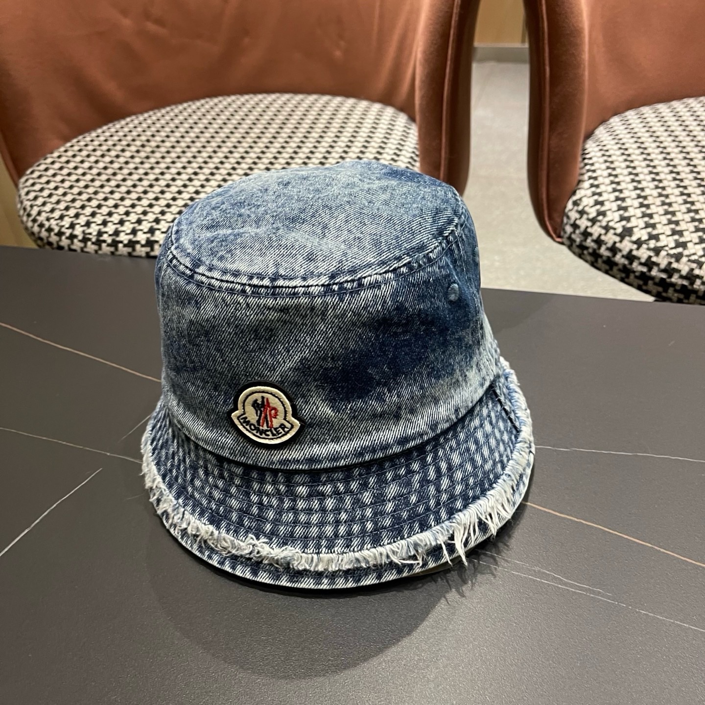 Moncler hat