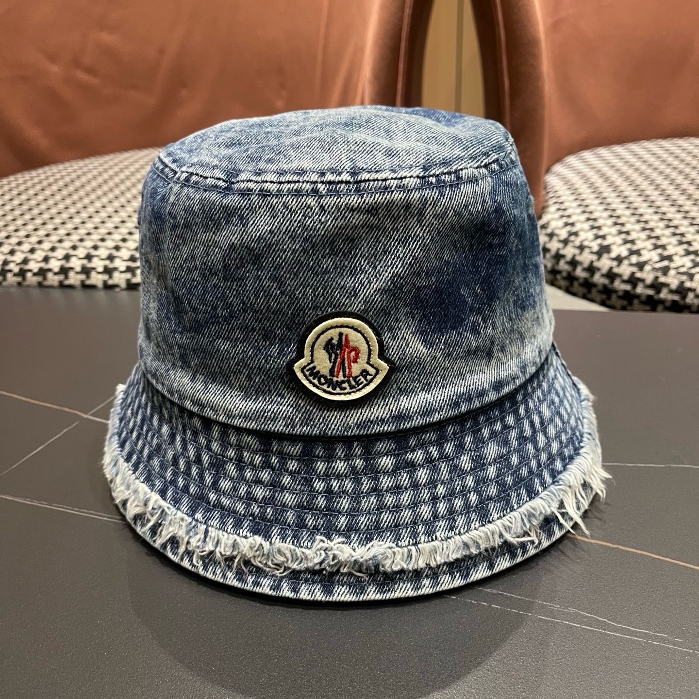 Moncler hat