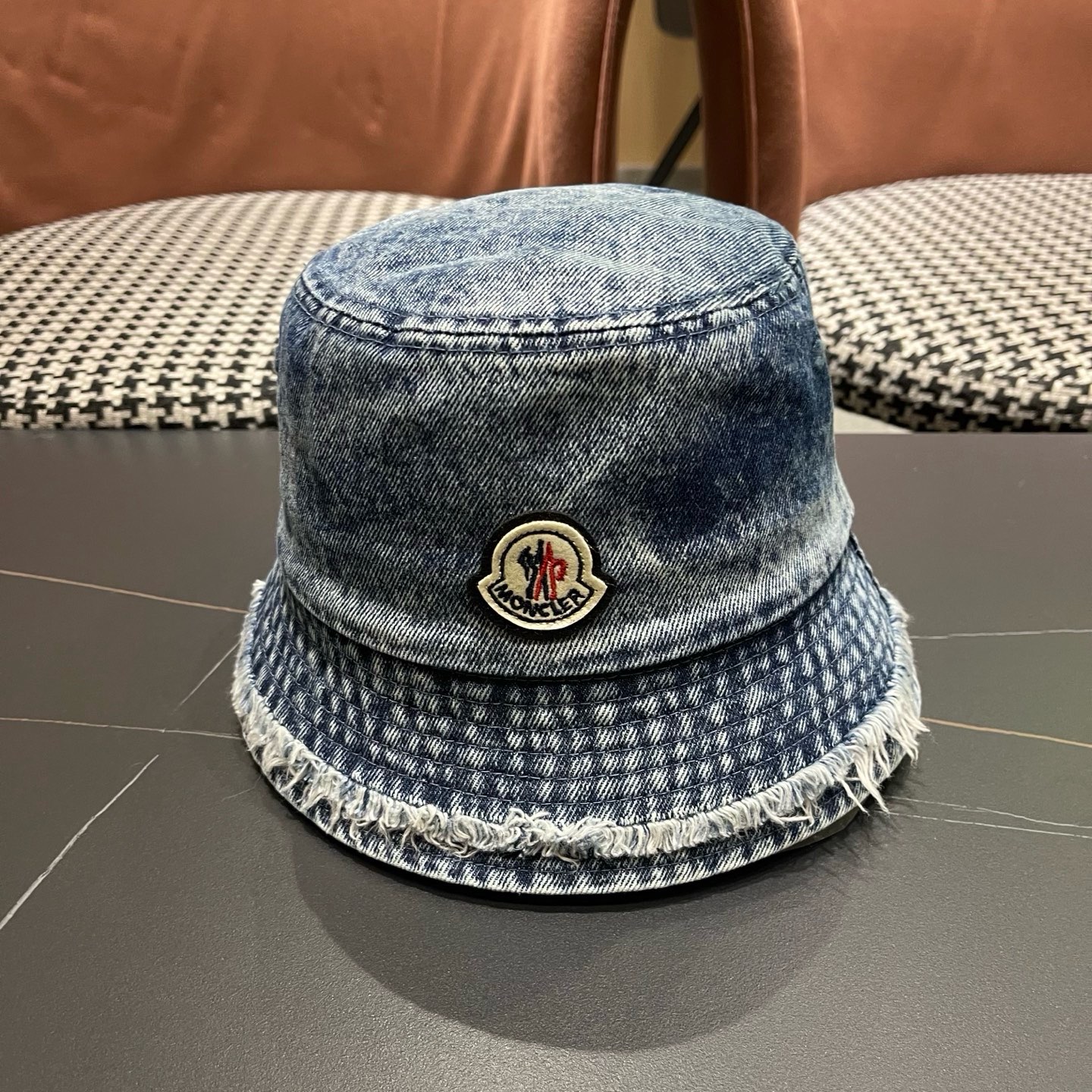 Moncler hat