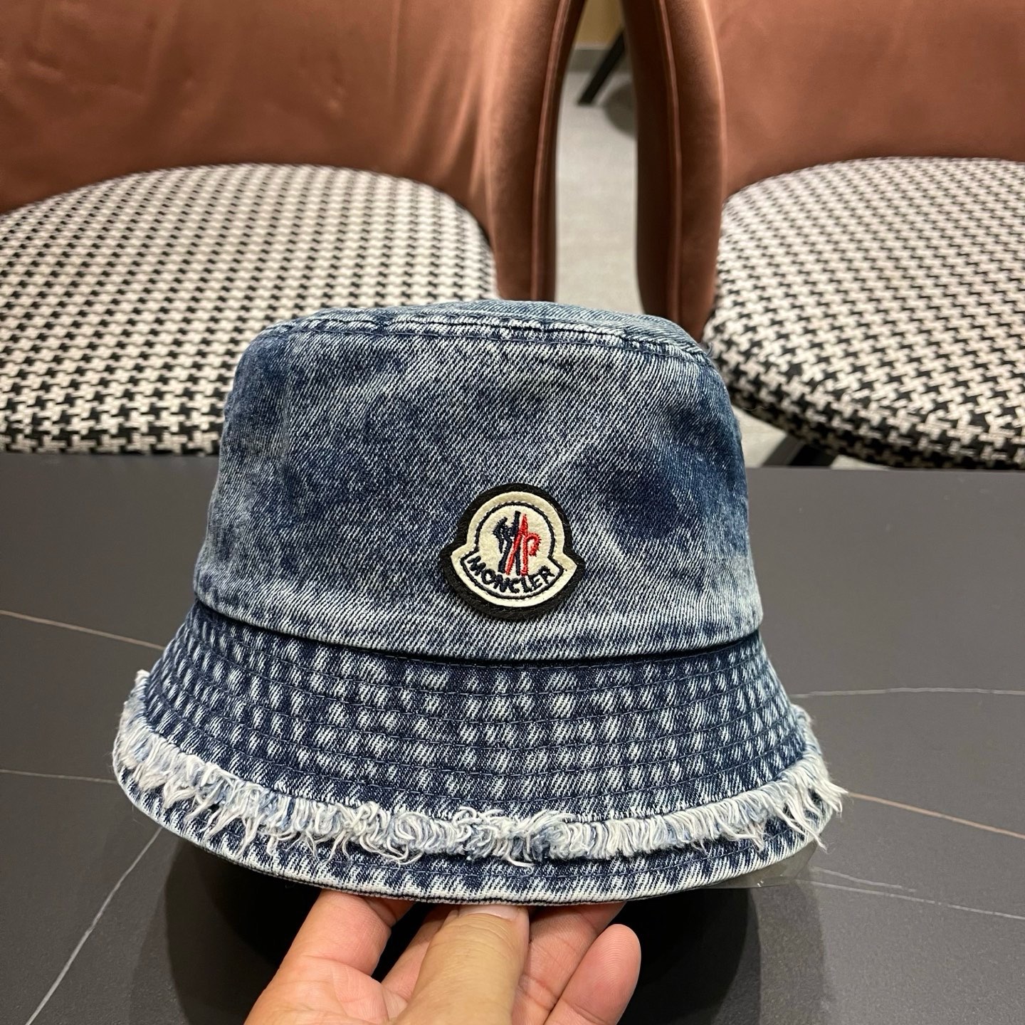 Moncler hat