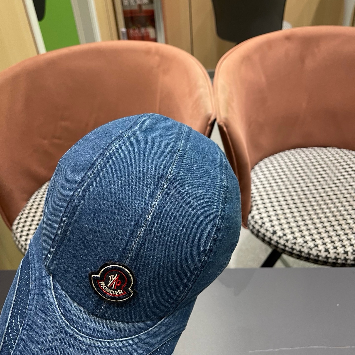 Moncler hat