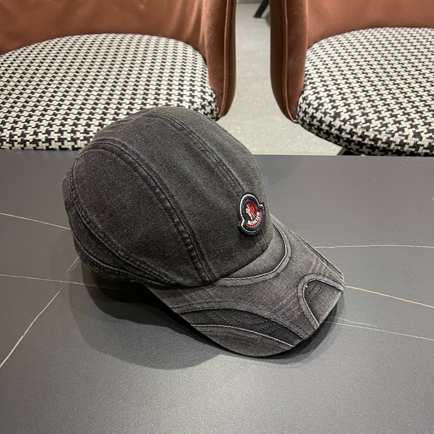 Moncler hat