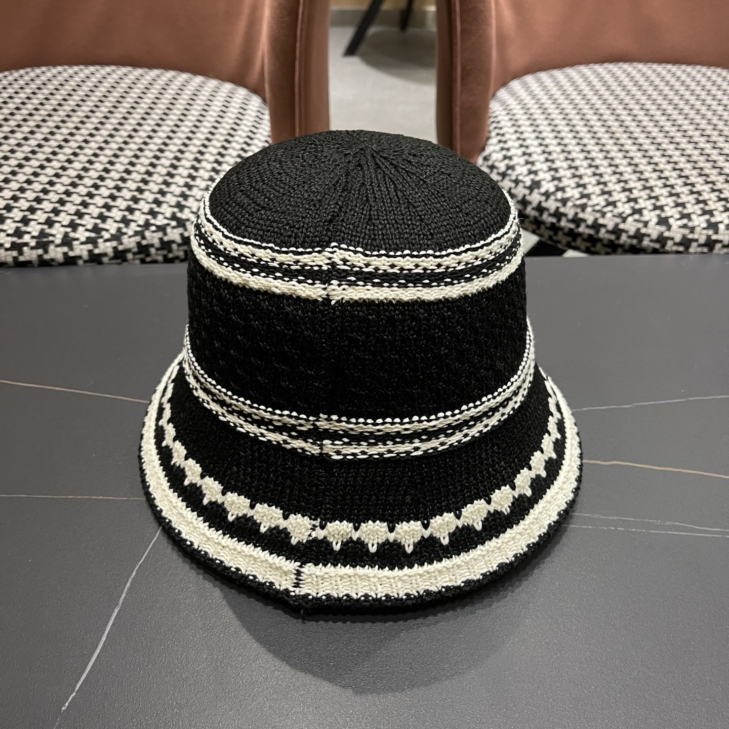 Moncler hat