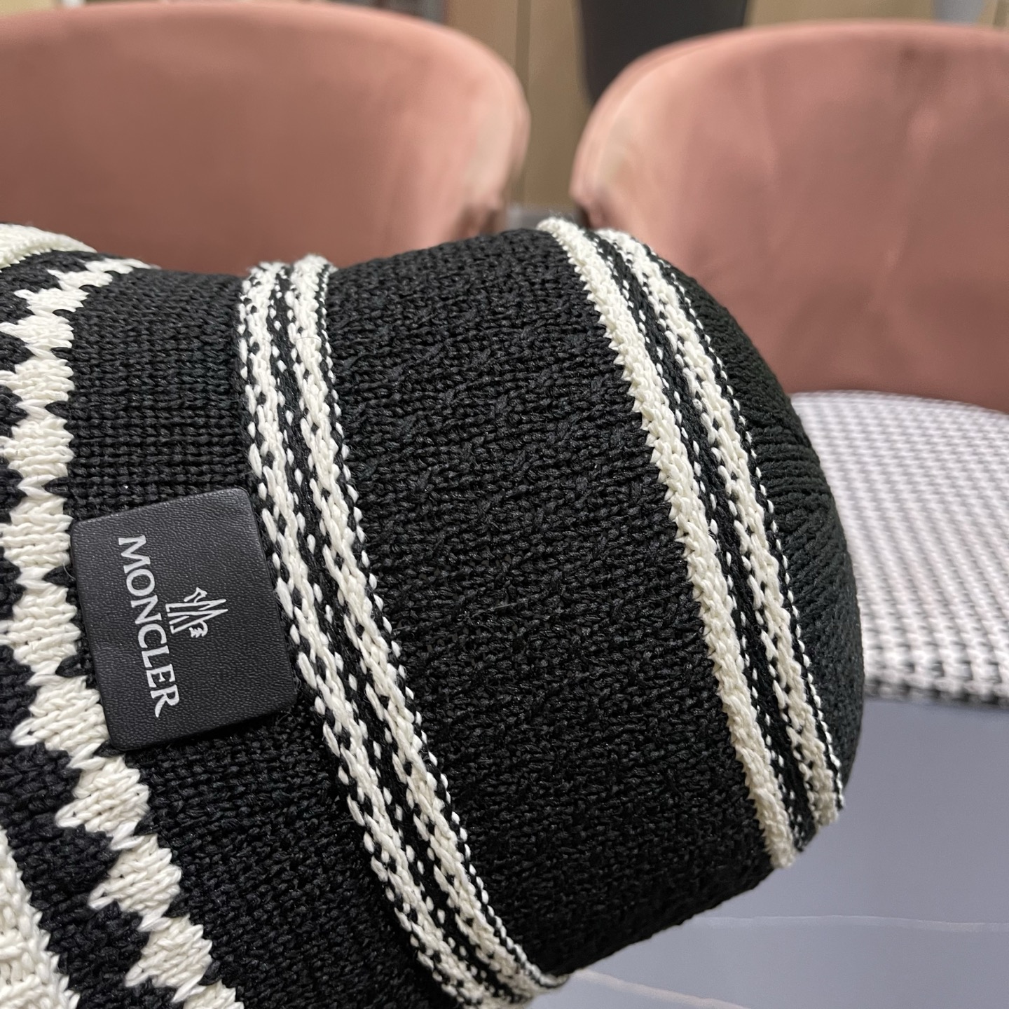 Moncler hat