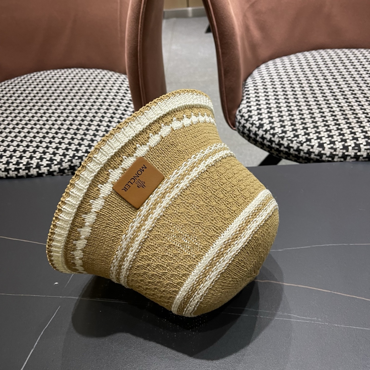 Moncler hat