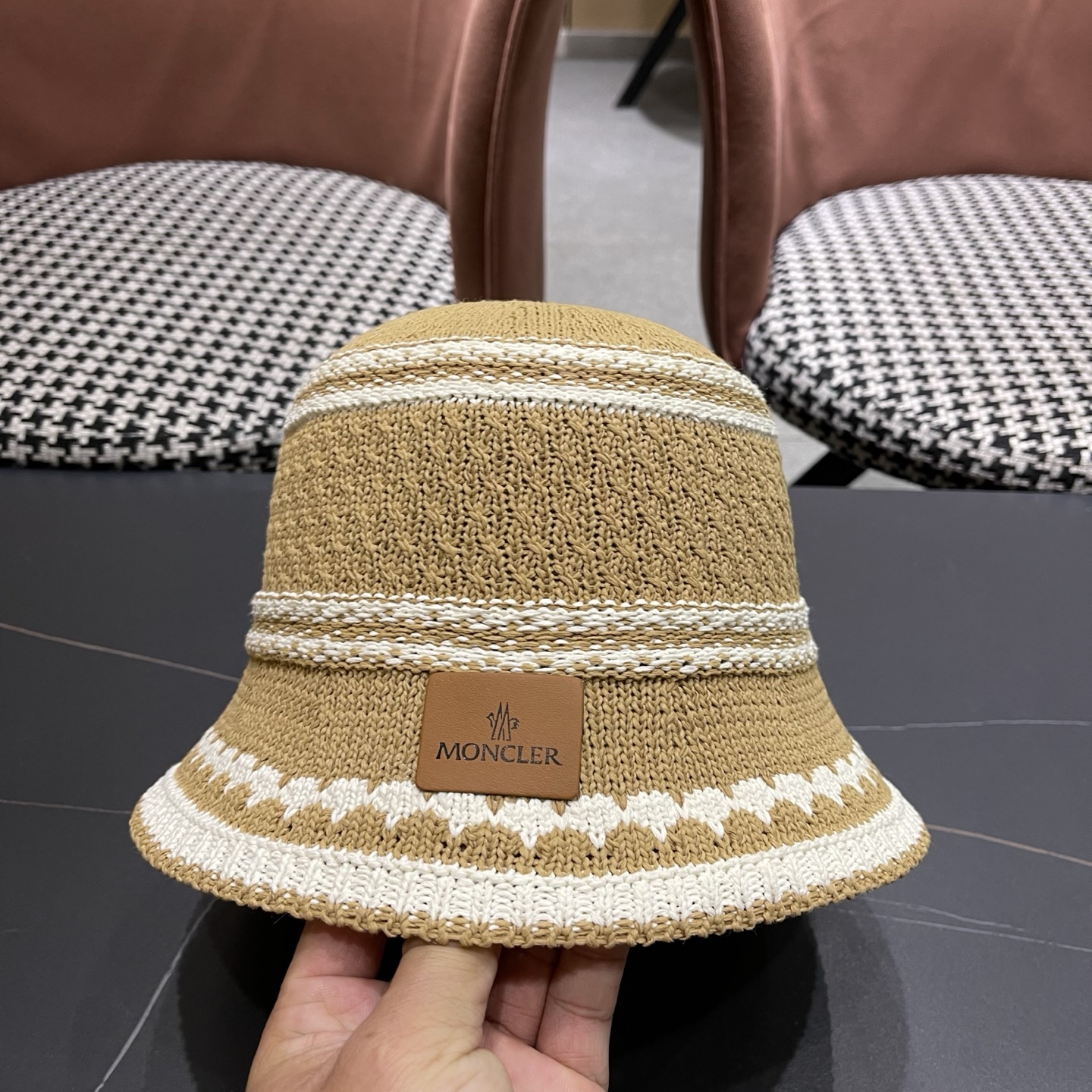 Moncler hat