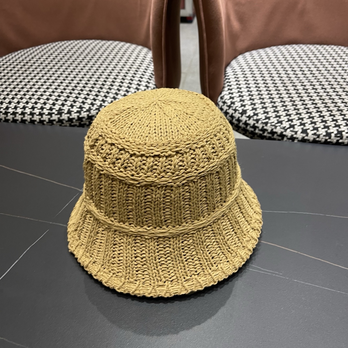 Moncler hat