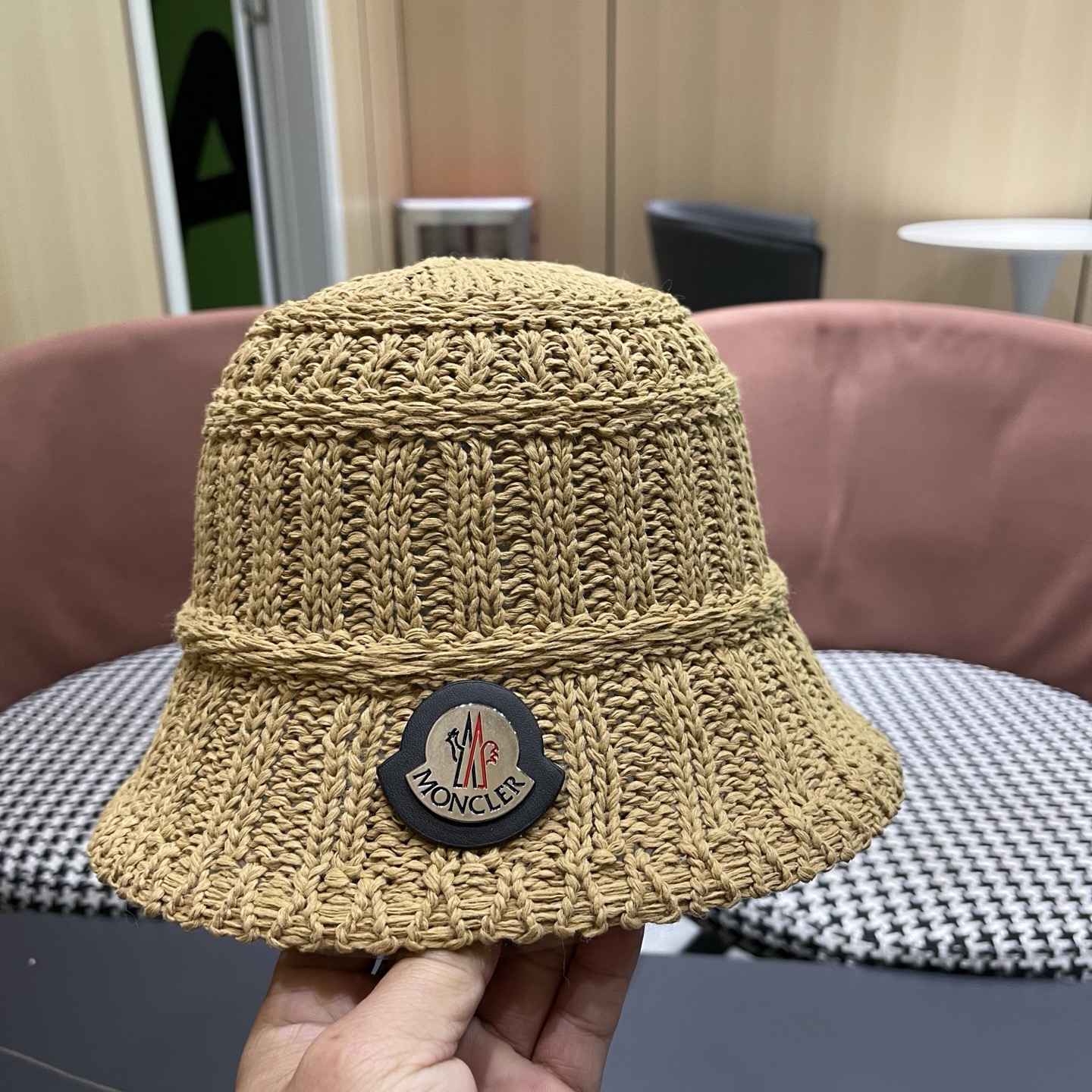 Moncler hat