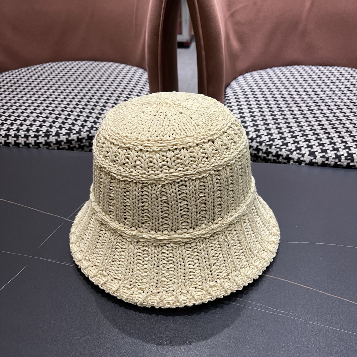 Moncler hat