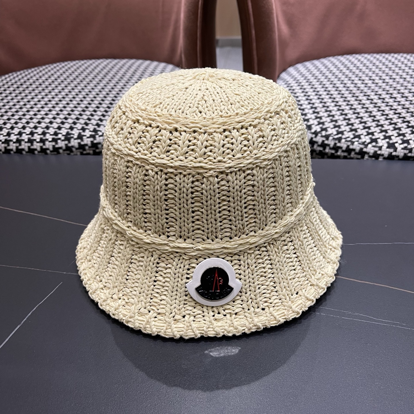 Moncler hat