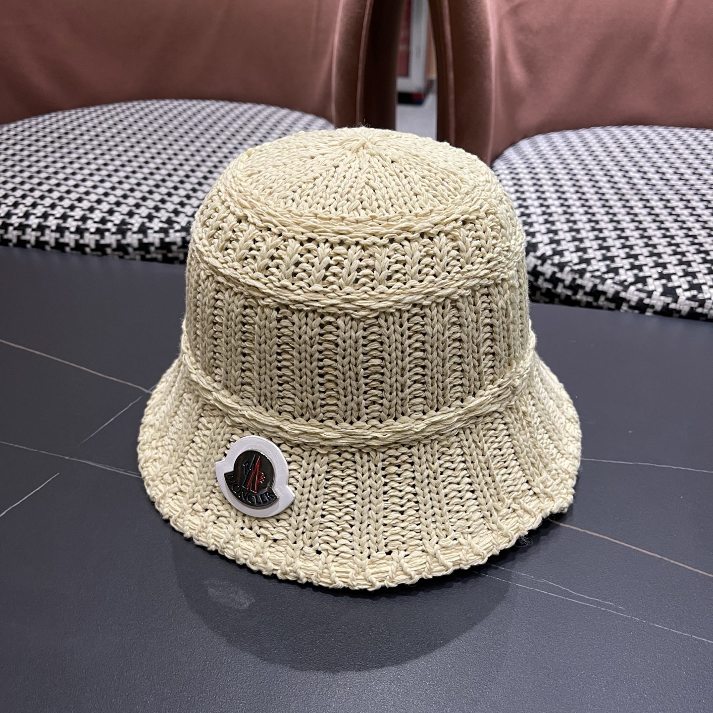 Moncler hat