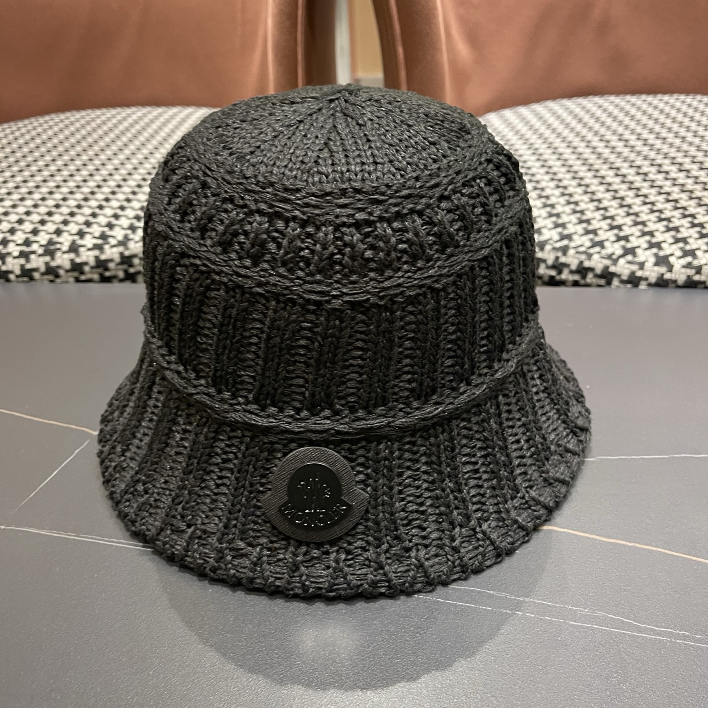 Moncler hat