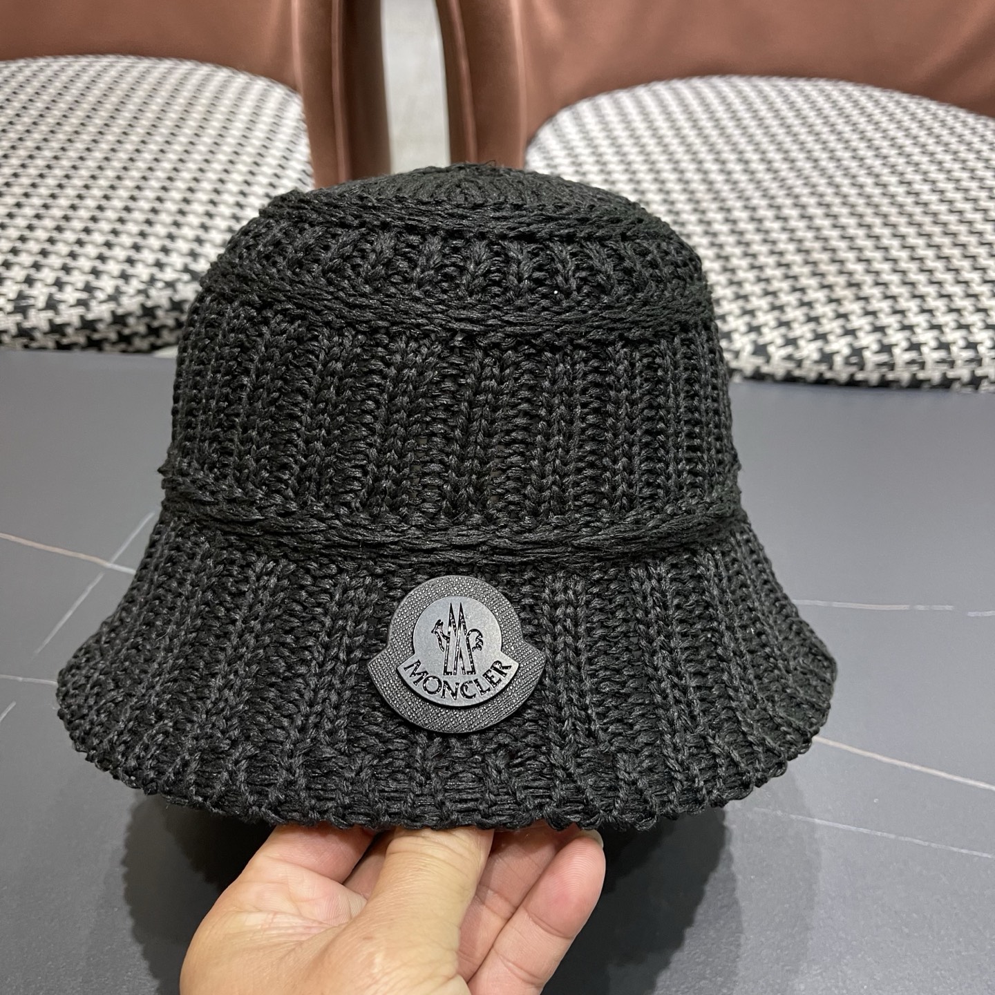 Moncler hat